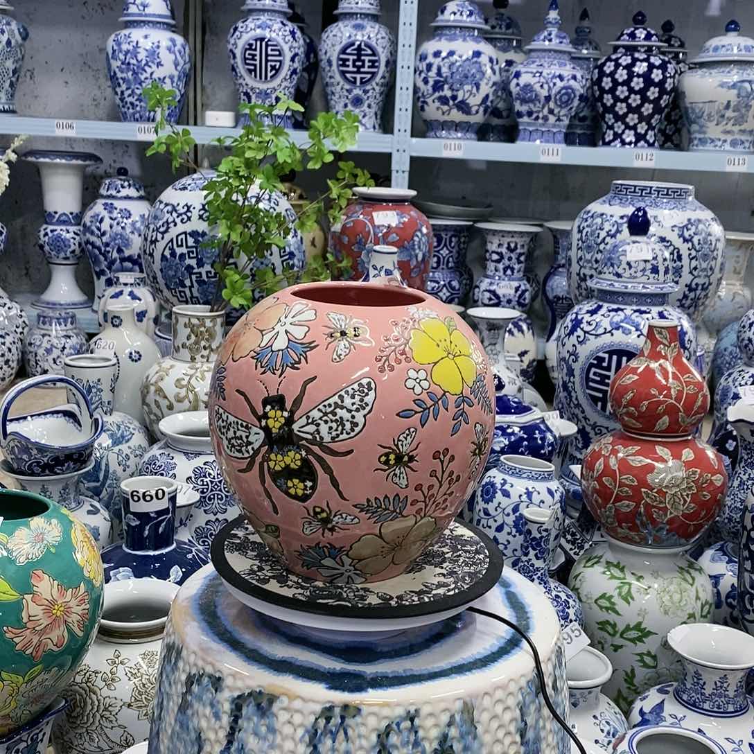 【闪购商品】摆件大肚瓶瓷器器摆件…………………………