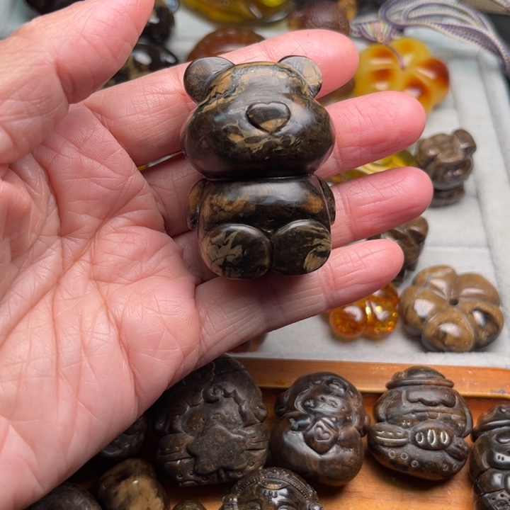 琥珀未镶嵌颈饰根破