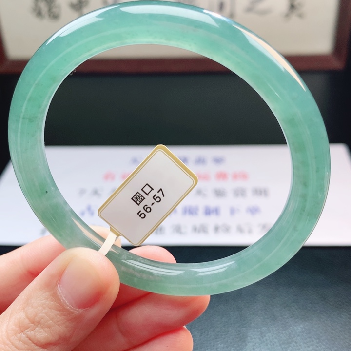 翡翠未镶嵌手镯翡翠手镯124