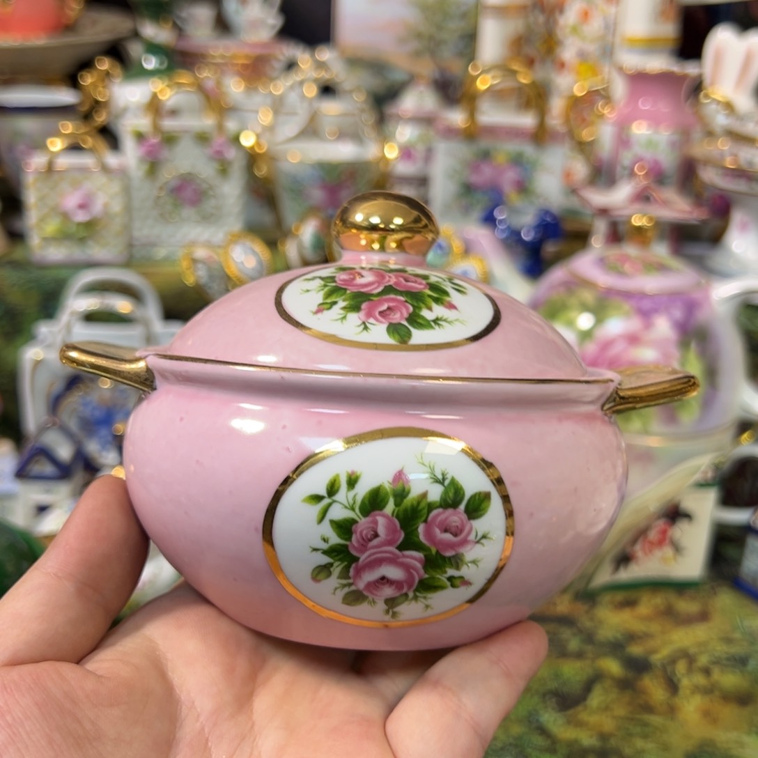 摆件鹿与海陶瓷家居用品有限公司