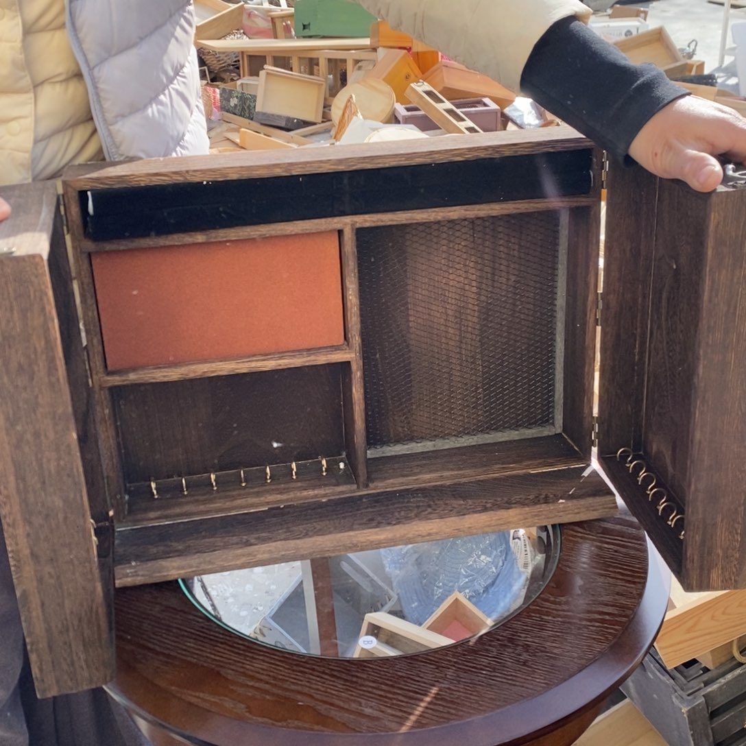 木这是编号072发白色