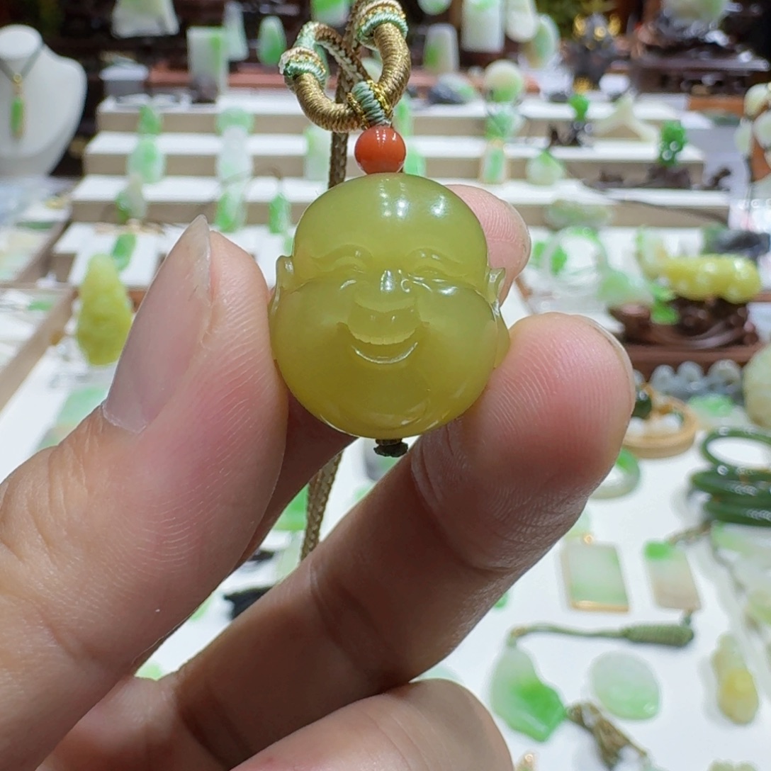 和田玉未镶嵌颈饰和田玉黄口佛头