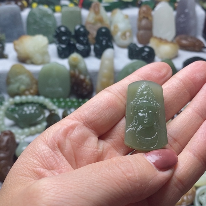 和田玉吊坠未镶嵌