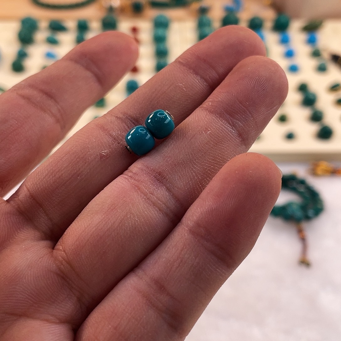 绿松石未镶嵌耳饰