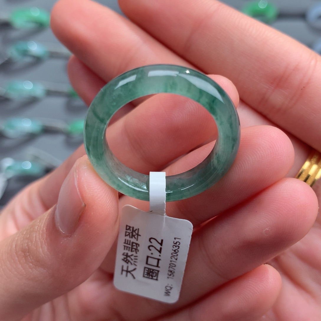 翡翠戒指未镶嵌天然