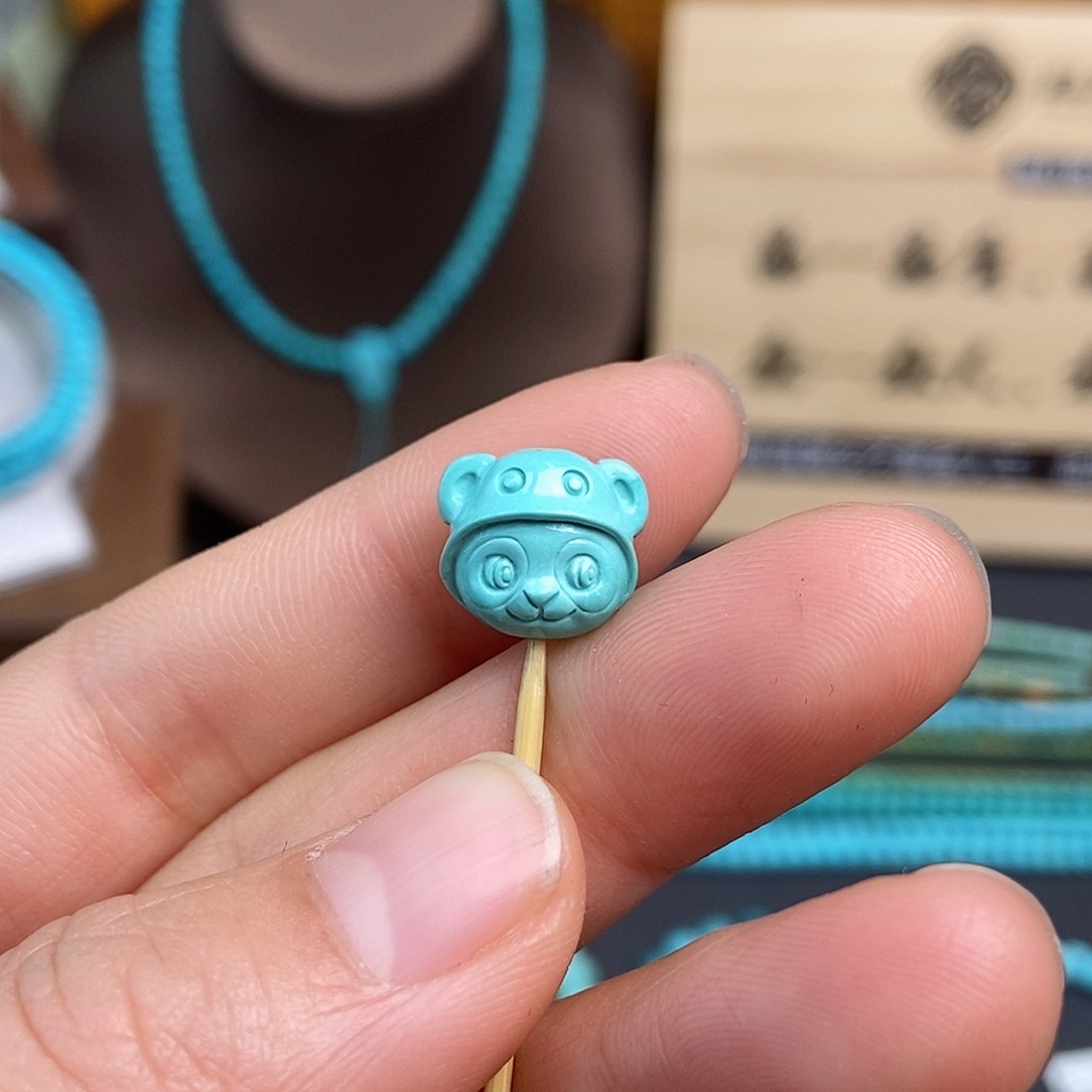 绿松石配饰未镶嵌