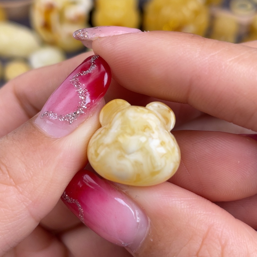 琥珀裸石未镶嵌蜜蜡