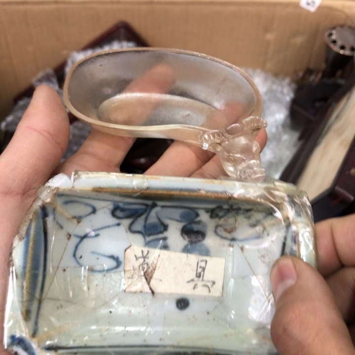 陶瓷孤品单件车里拍