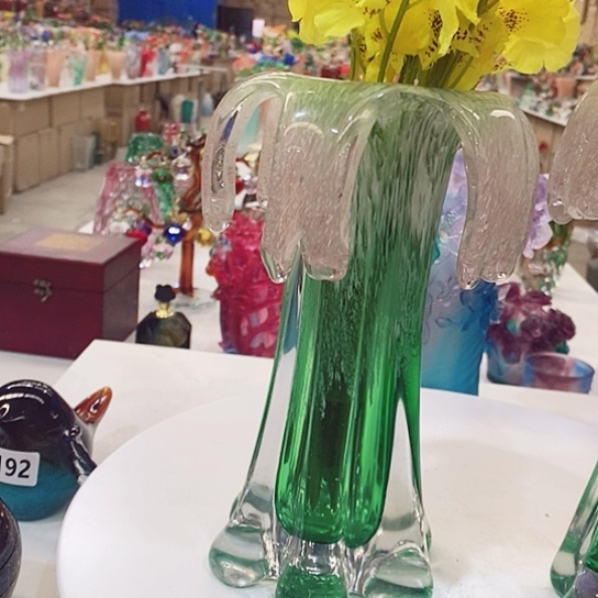 琉璃花瓶高22厘米口径8厘米