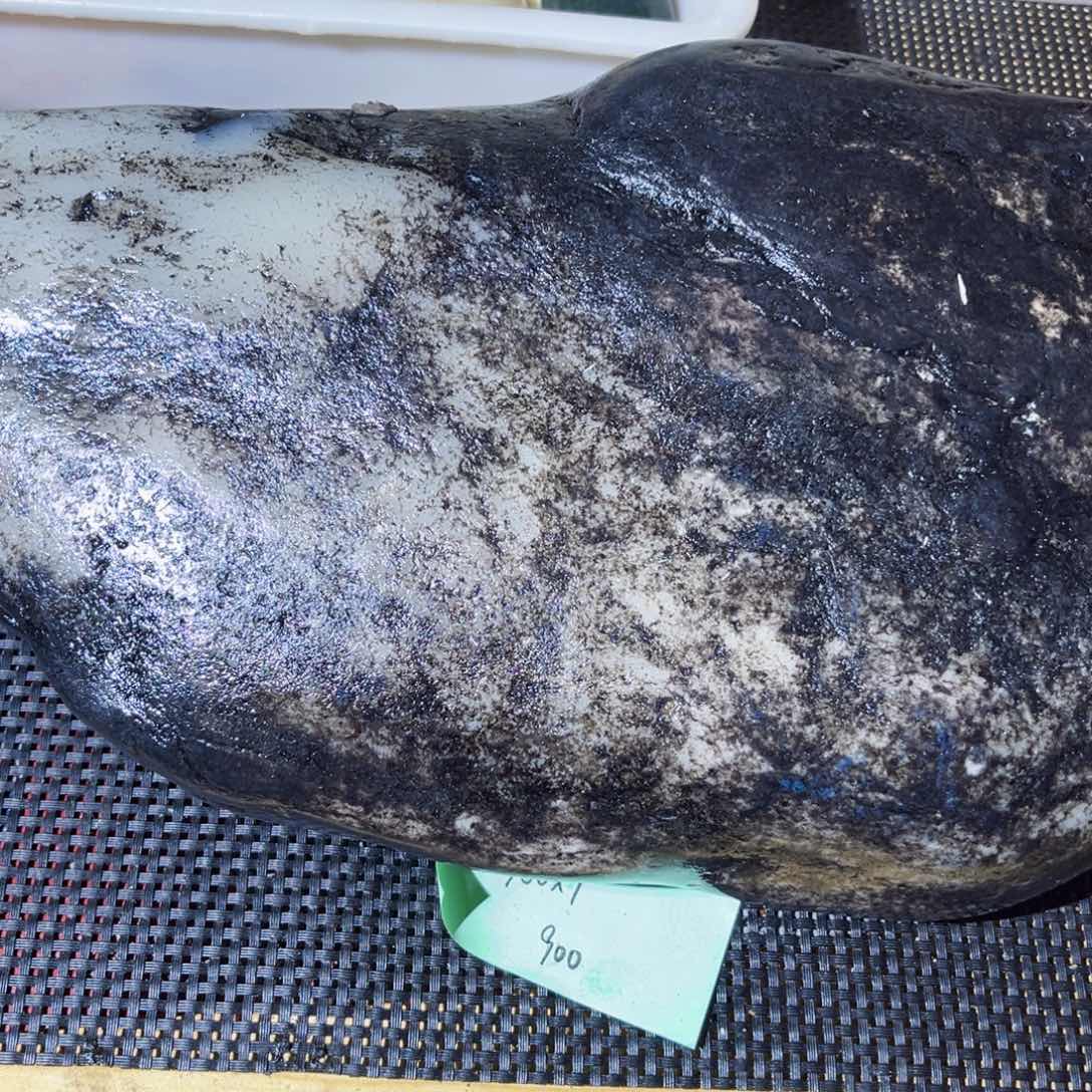 乾***兴和田玉未镶嵌珠宝奇石