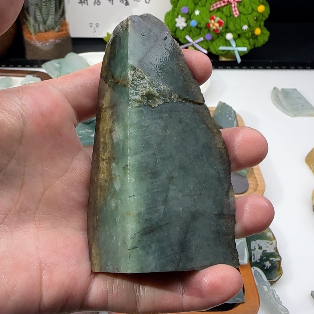 未镶嵌挂件翡翠赖