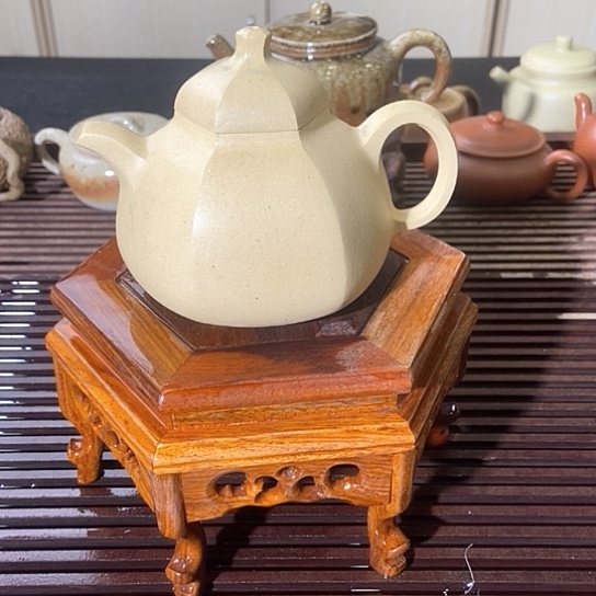 紫砂茶壶紫砂艺术学院的