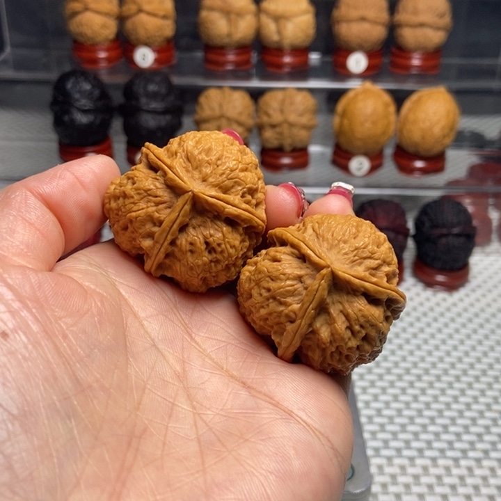 文玩核桃把件13七星三棱