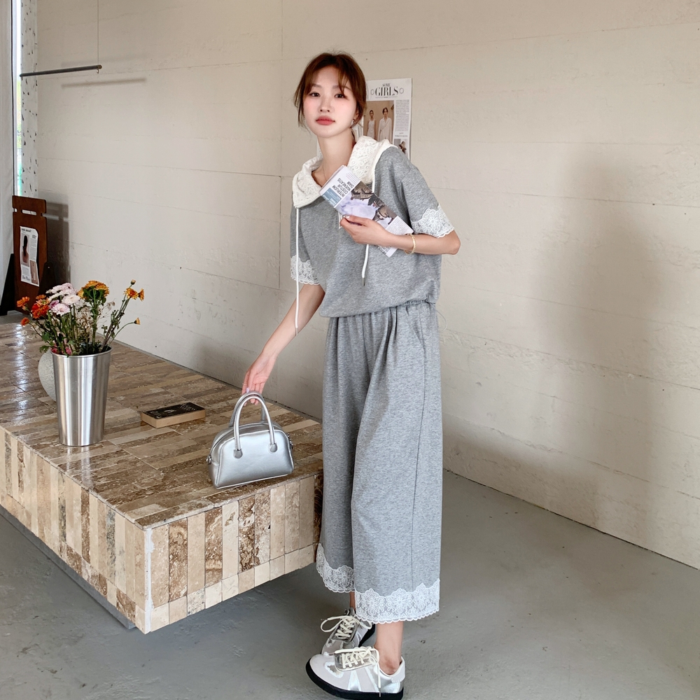 YIRAN/奕冉蕾丝拼接小个子连帽短袖卫衣阔腿裤两件套女2025年夏季