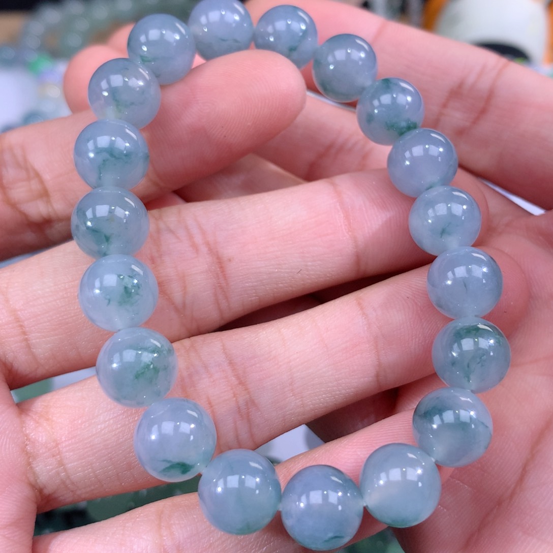 翡翠手链未镶嵌翡翠