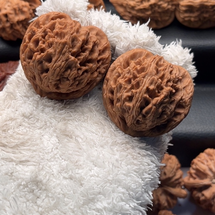 把件文玩核桃玉华宫41