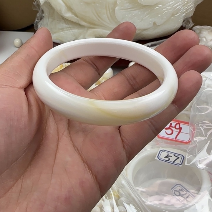 随***心其他贝壳手镯60圈口四个