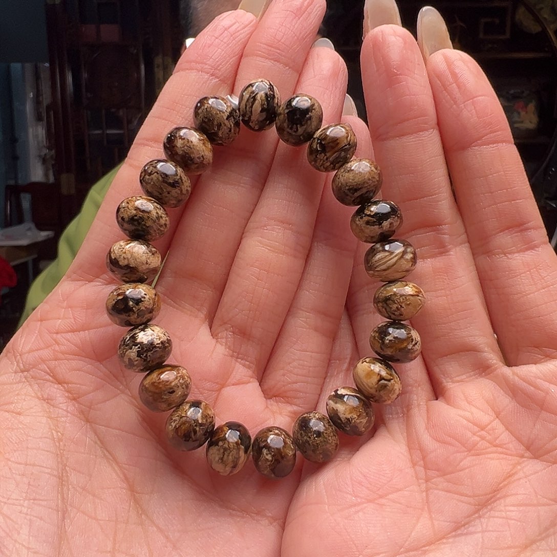 琥珀裸石未镶嵌抚顺琥珀51001。10mm