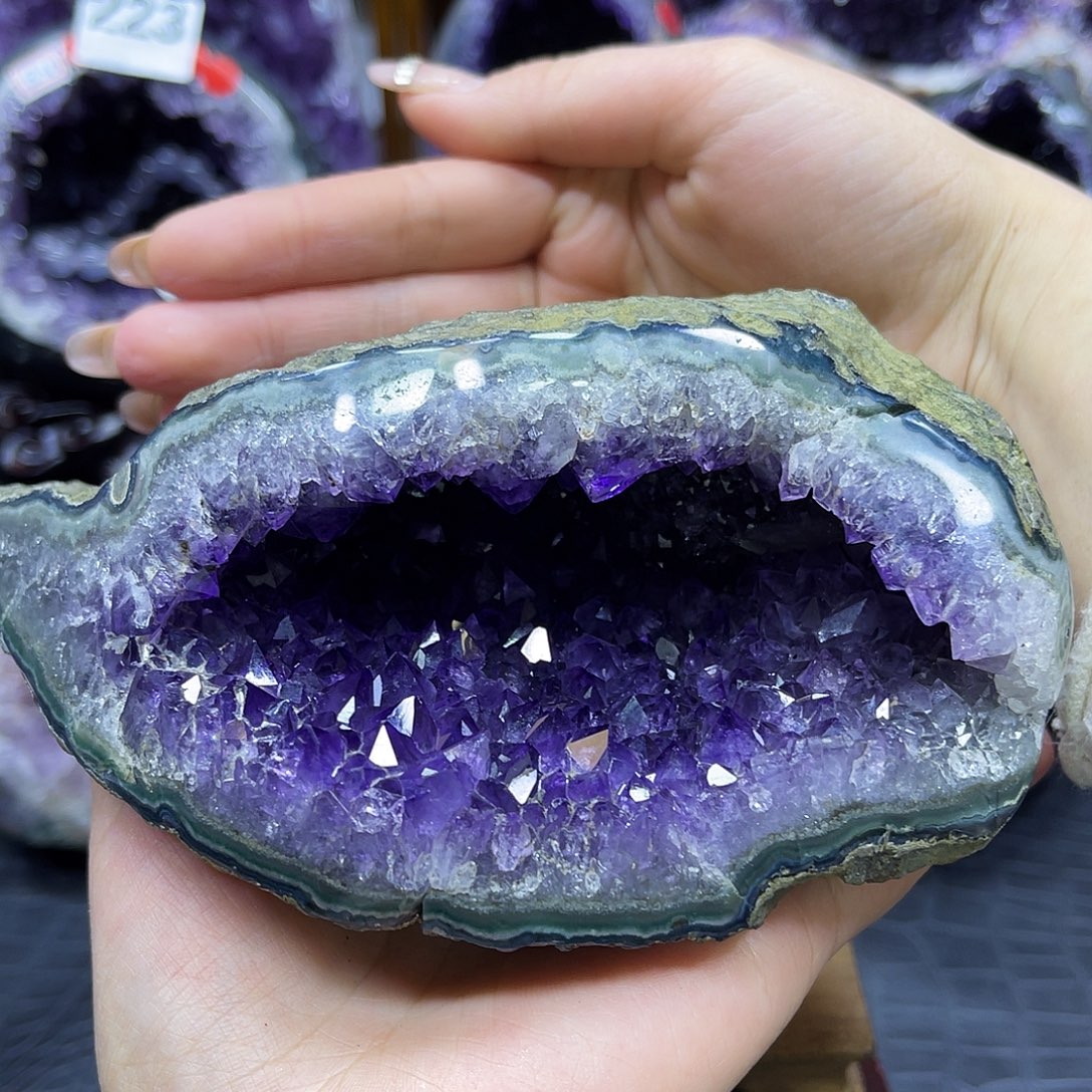 紫晶大型摆件（非配饰）未镶嵌