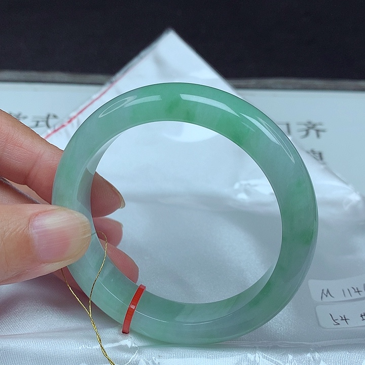 翡翠未镶嵌手镯54圈4679
