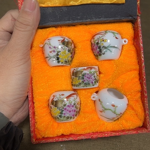 摆件景德镇瓷器鉴定