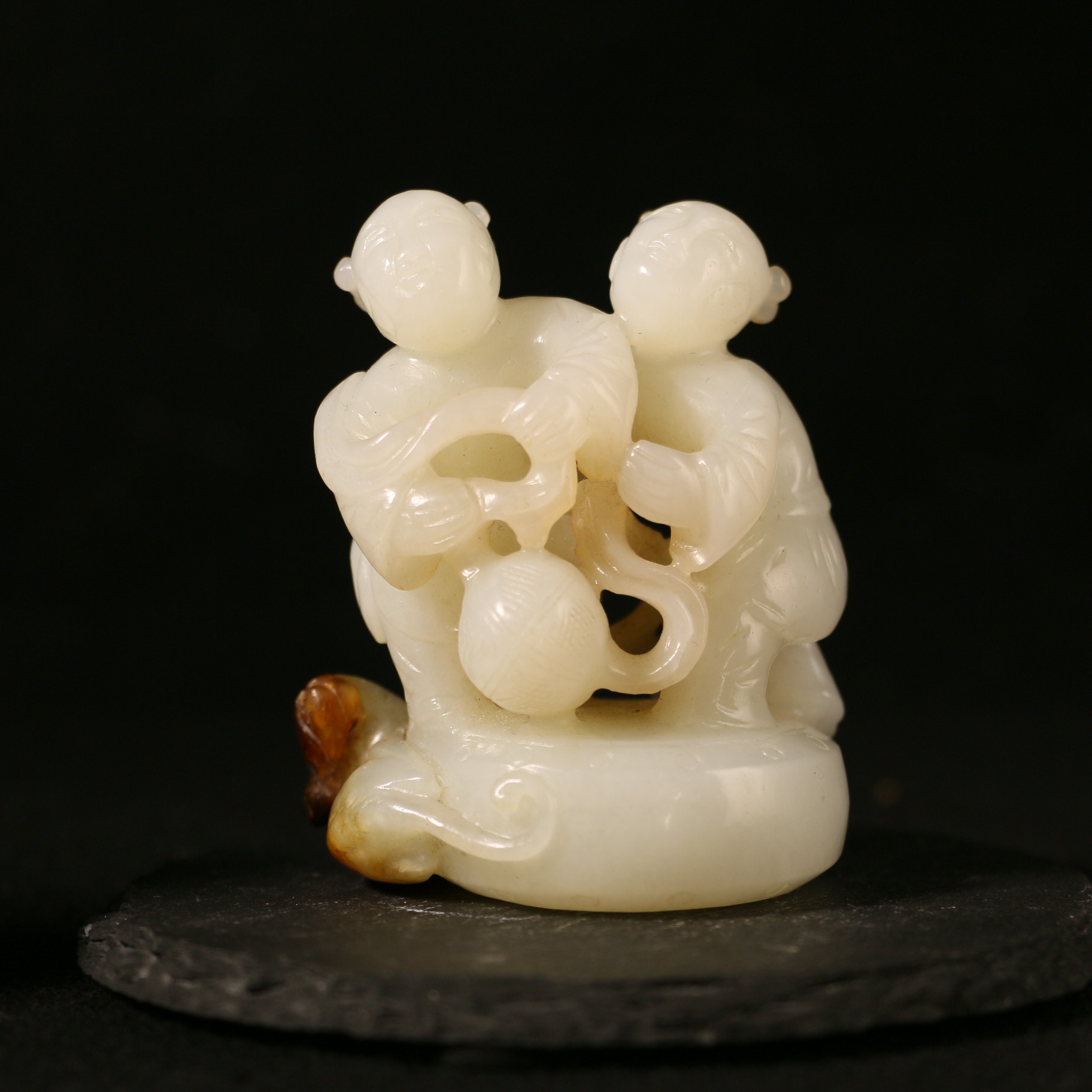 2W49 明 白玉婴戏图摆件