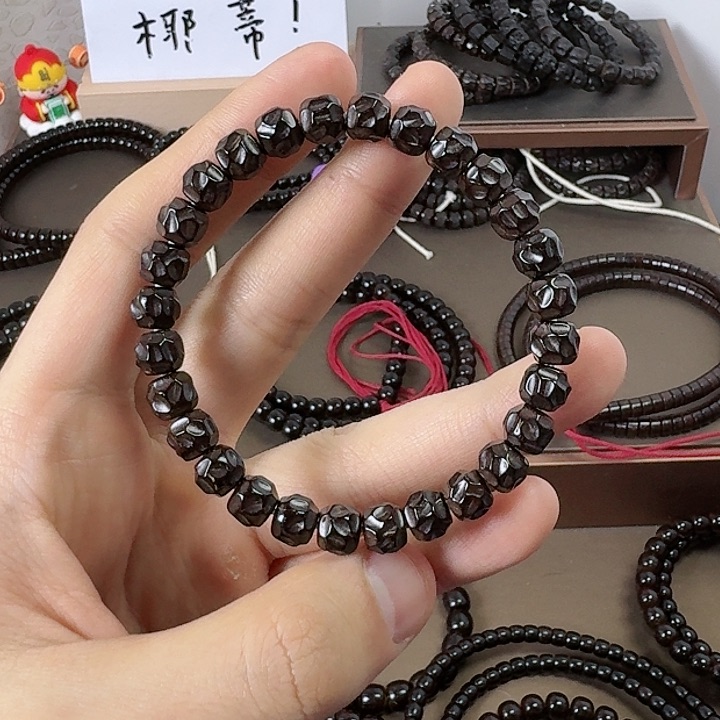 椰蒂吊坠@**生87无相单圈