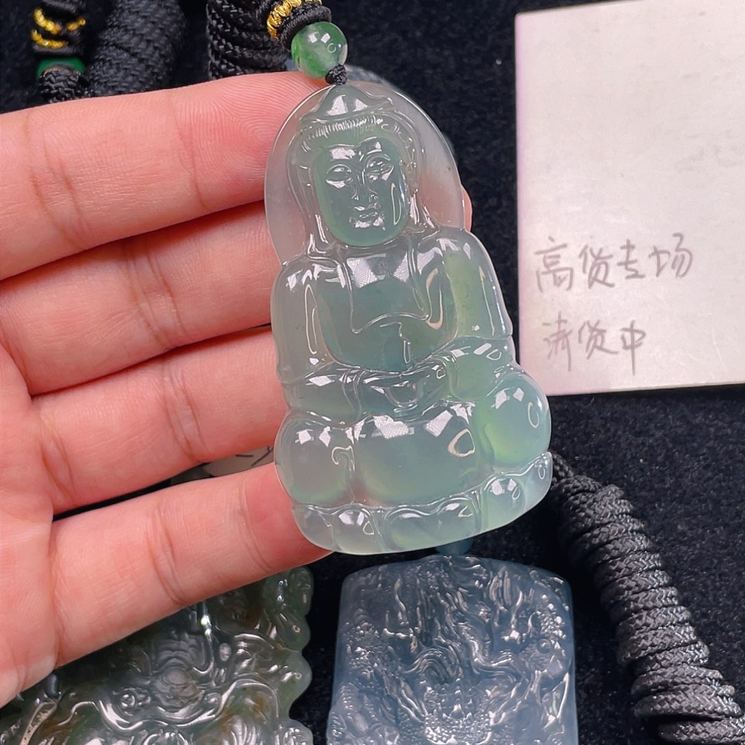 颈饰未镶嵌翡翠澈*5，