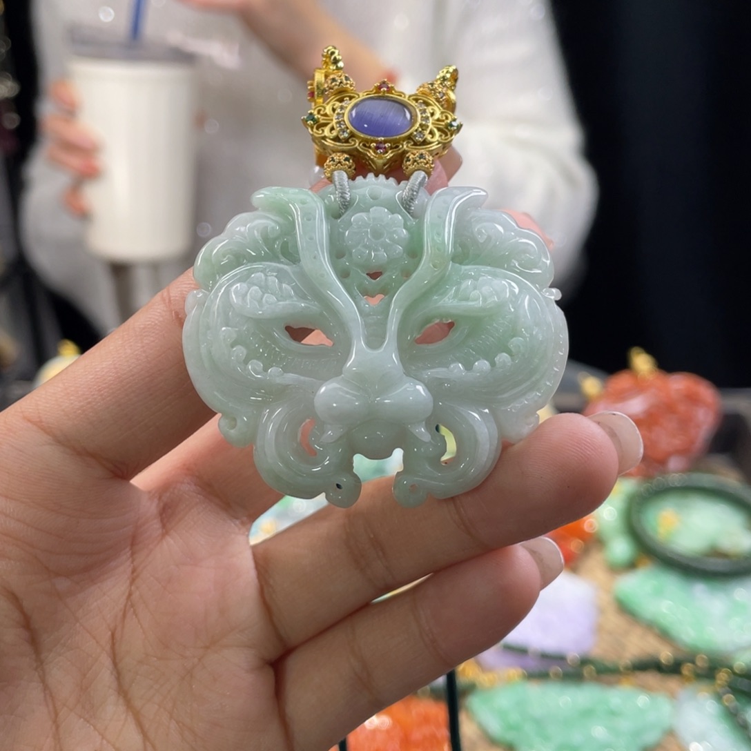 翡翠颈饰未镶嵌代编织