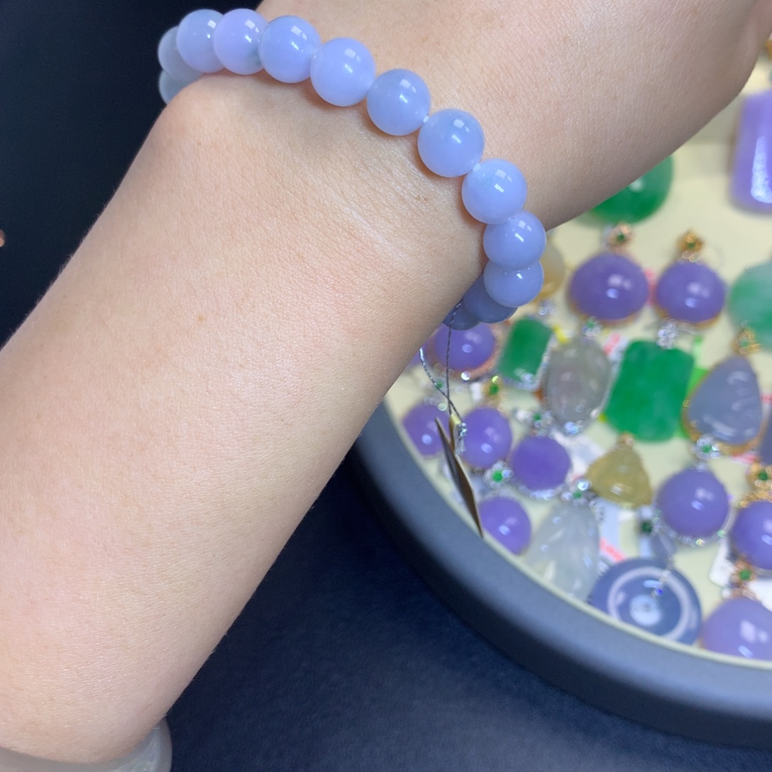 颈饰未镶嵌翡翠天然