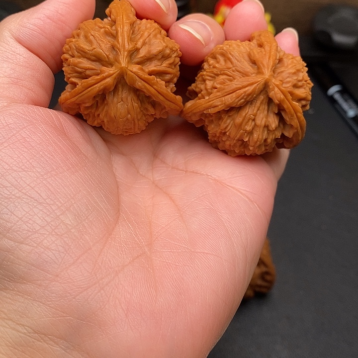 编***2把件文玩核桃白奔