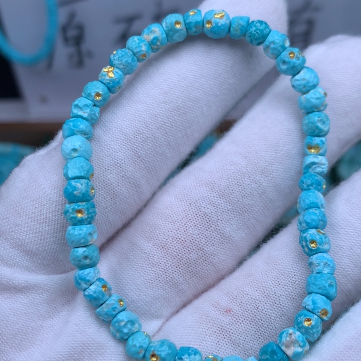 流***。绿松石未镶嵌珠宝奇石