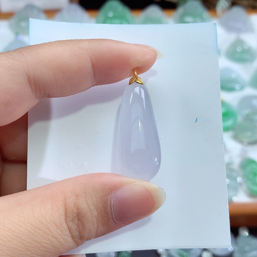 翡翠18K金镶嵌颈饰黄*娘瓜