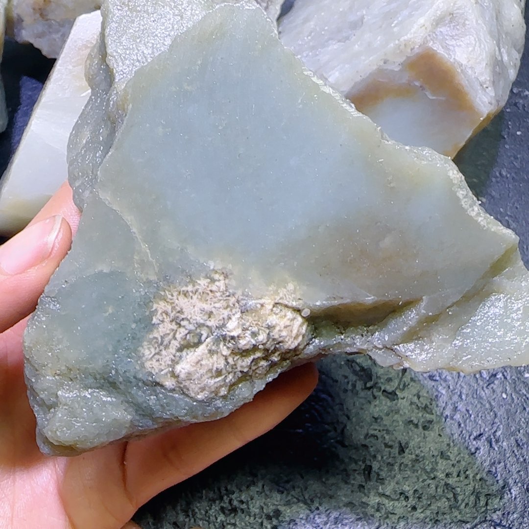 和田玉未镶嵌珠宝半成品