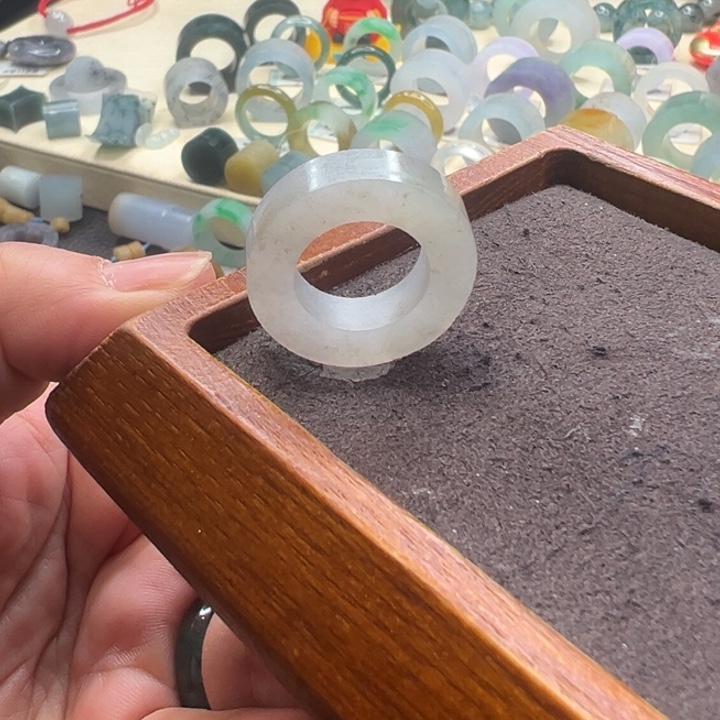 定制翡翠未镶嵌翡翠戒9-17