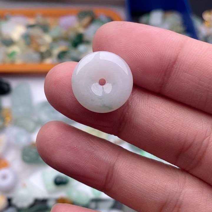 翡翠未镶嵌吊坠(不含链)木*O