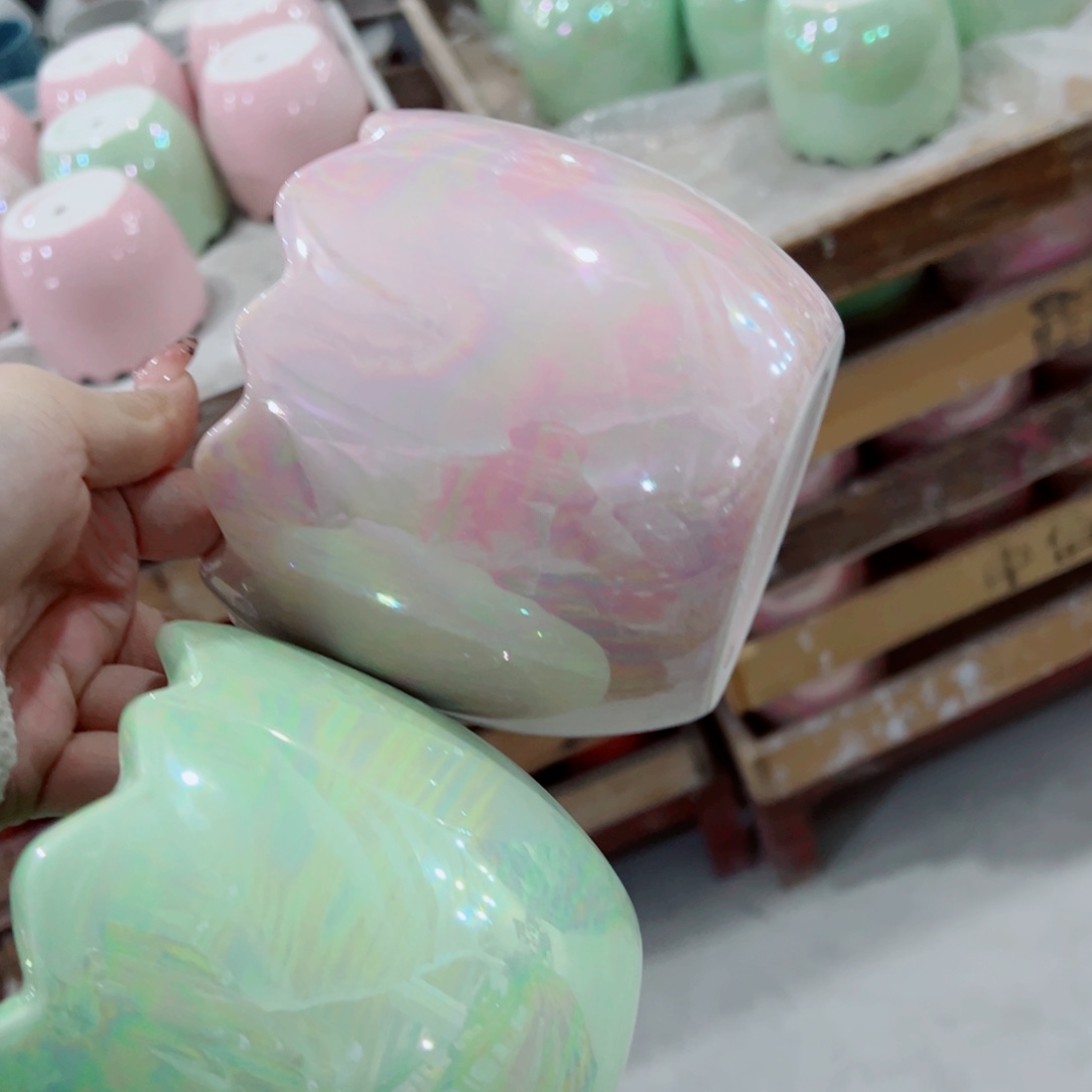 有孔，陶瓷花盆满10米包邮发货。