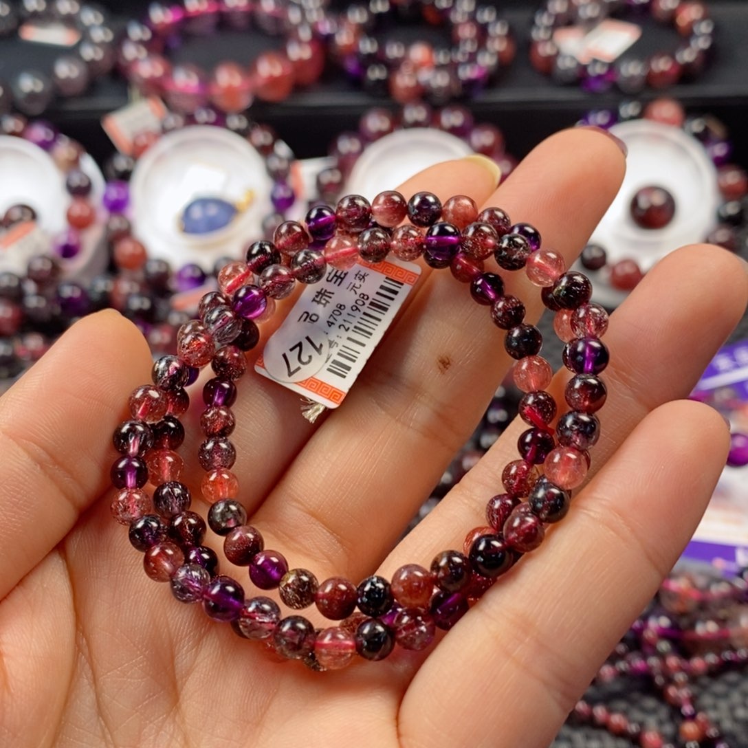 水晶手链：211908未镶嵌哒**啦