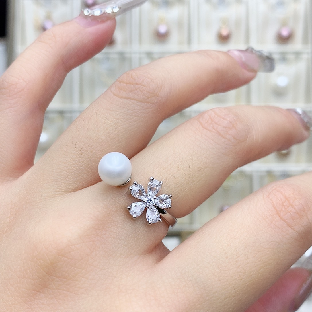 淡水珍珠合金颈饰