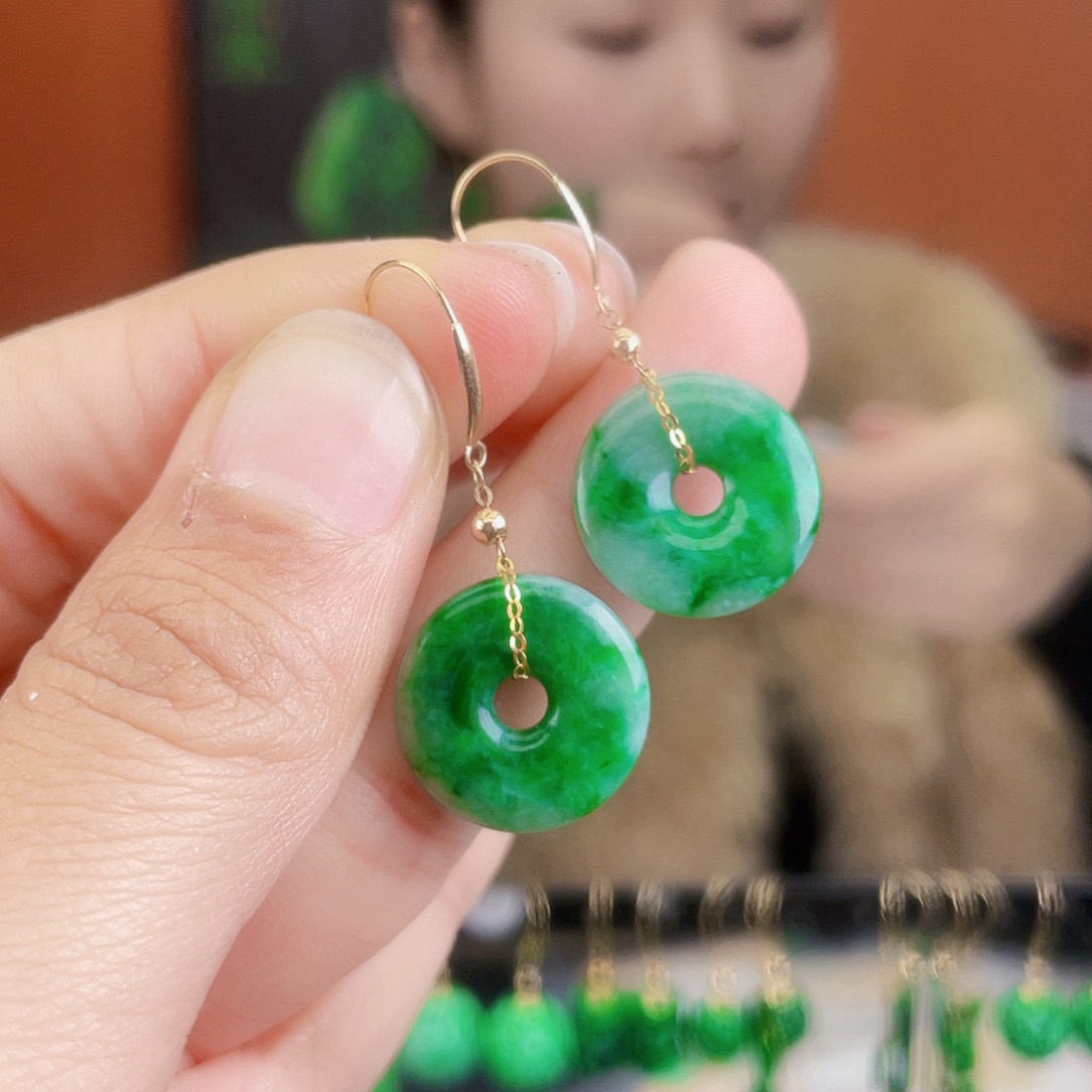 翡翠18K金镶嵌耳饰