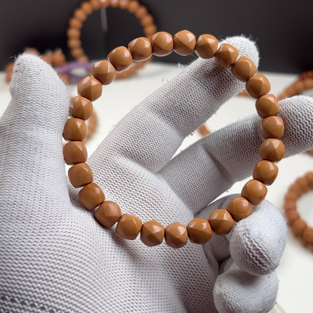 苏***）手串猴头核桃唐八