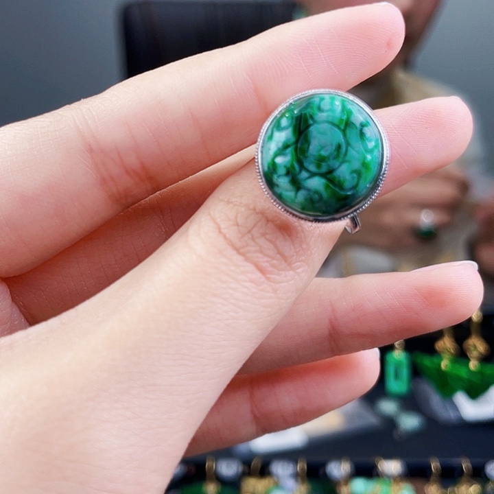 翡翠戒指银S925镶嵌饰品