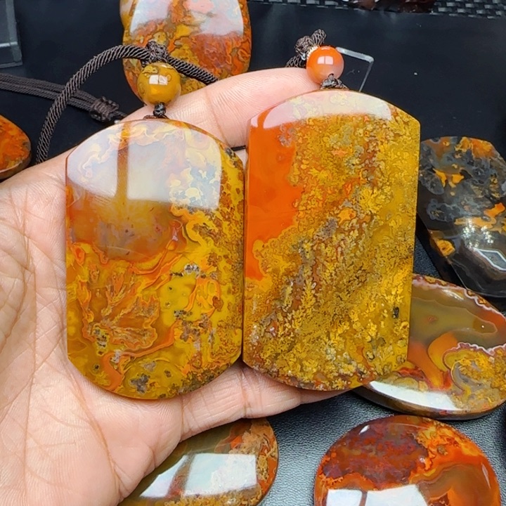 玛瑙/玉髓战国红玛瑙未镶嵌大****8