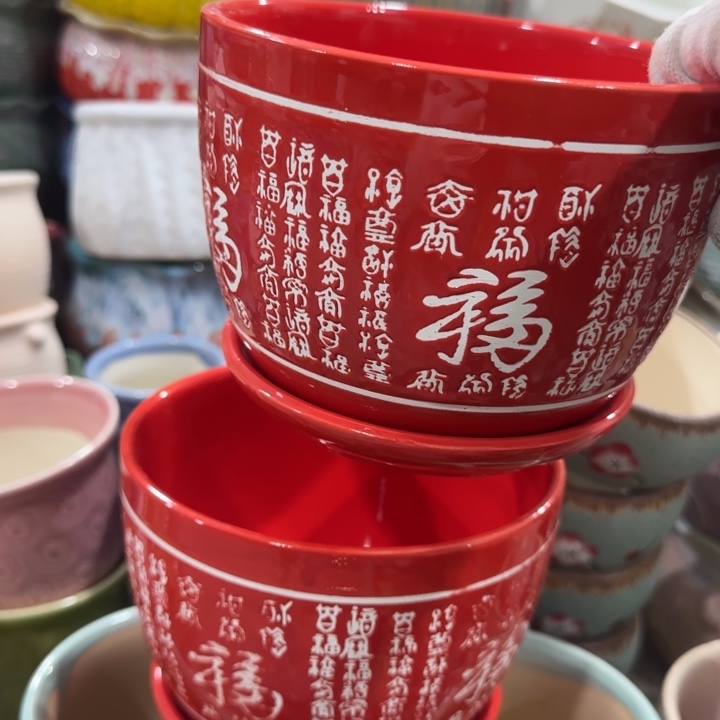 凑9块包邮，有孔，不清楚问客服