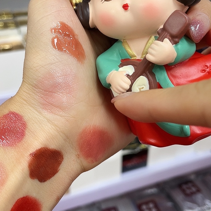 瓷片杨树林05陶瓷娃娃