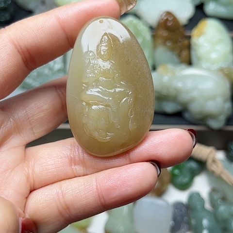 和田玉颈饰未镶嵌