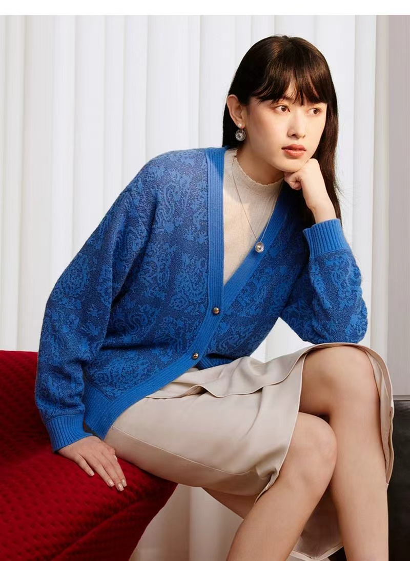 EP羊毛羊绒提花V领针织开衫毛衣外套