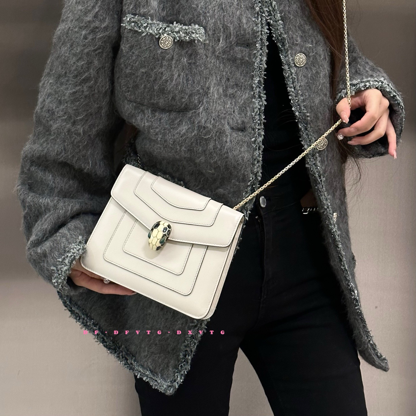 95新 BVLGARI/宝格丽 宝格丽白蛇头风琴斜挎包