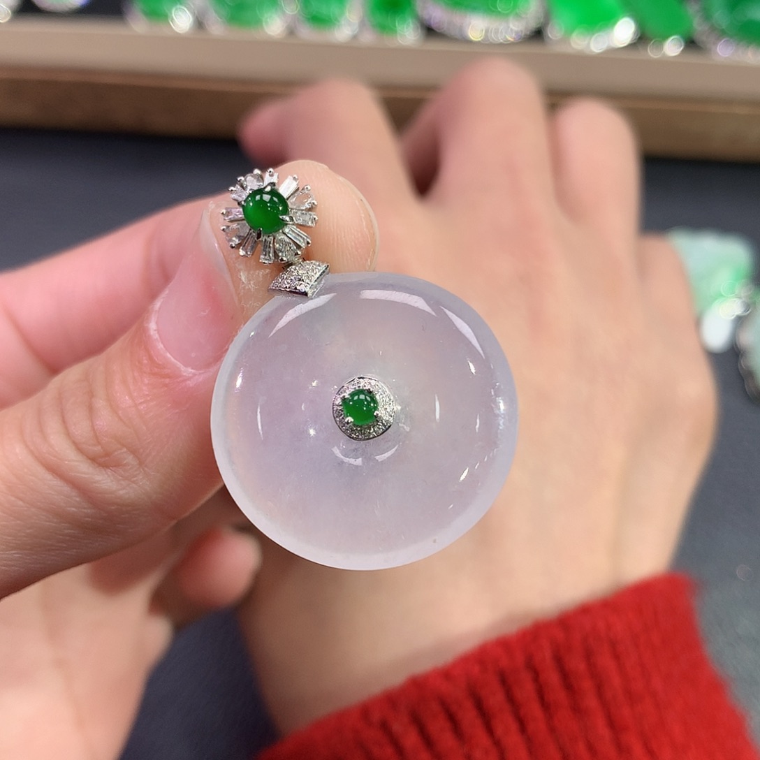 翡翠吊坠(赠链)18K金镶嵌