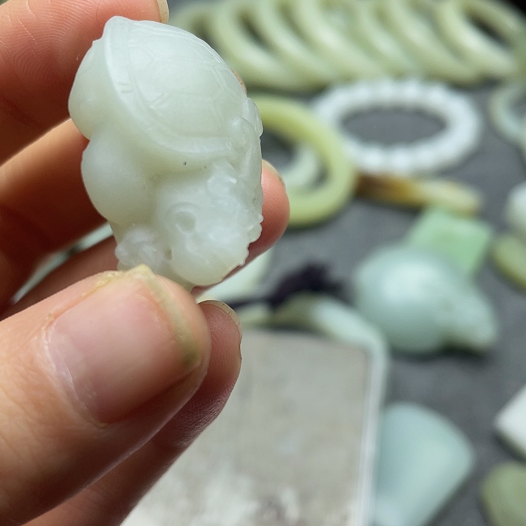 颈饰未镶嵌和田玉